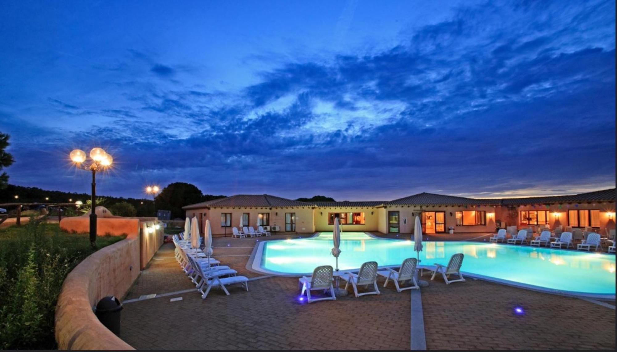 Residence Baia Dei Mirti Vignola Mare Exterior foto