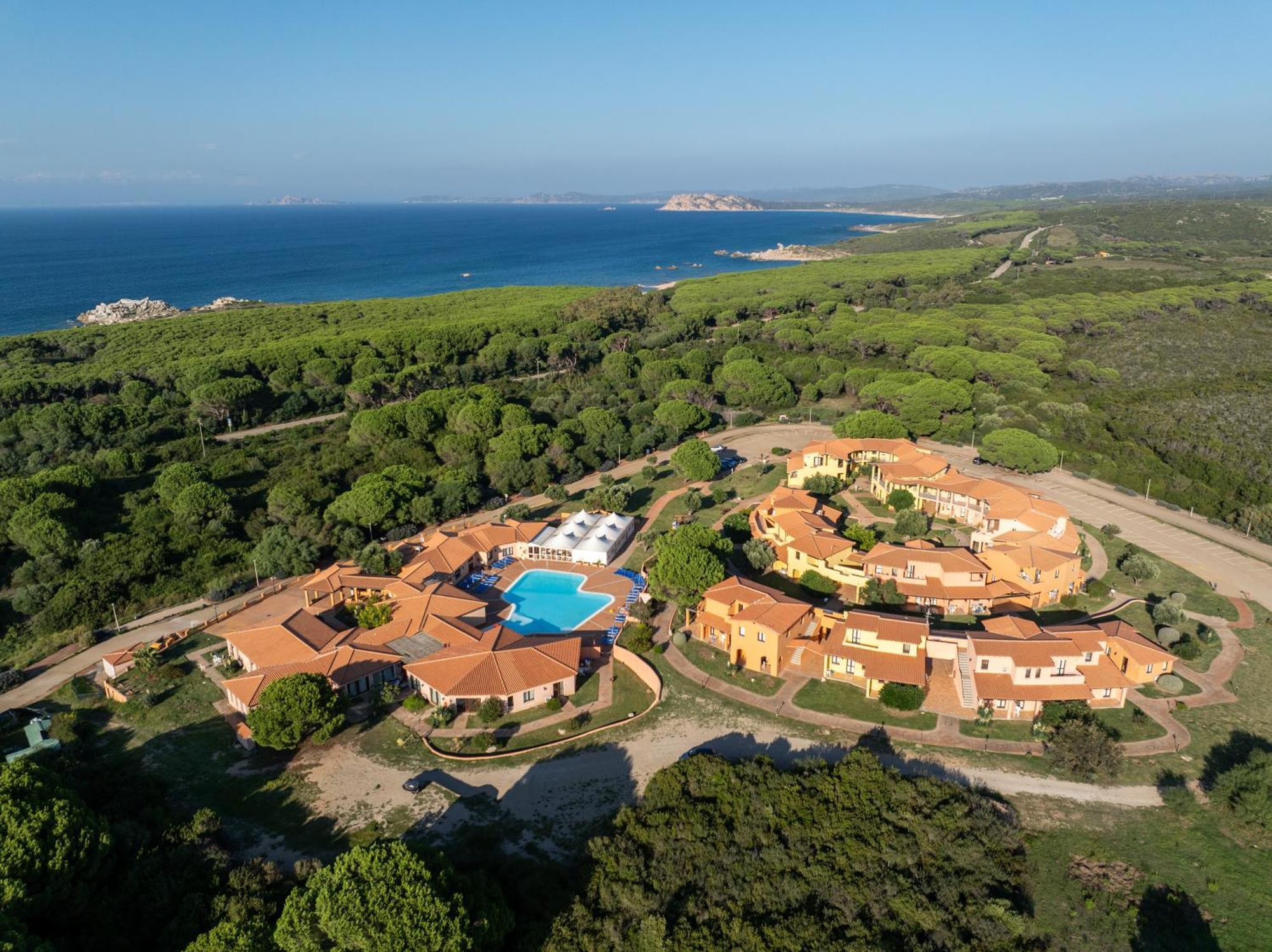 Residence Baia Dei Mirti Vignola Mare Exterior foto